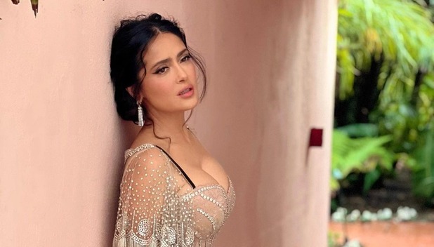 Salma Hayek  y el vestido vaporoso que se robó la boda de Marc Anthony (Foto: Instagram)