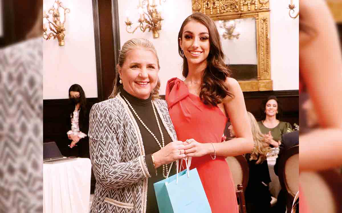 Begoña de Azcárraga y Daniela Sobera / Fotos: Dennis Hernández