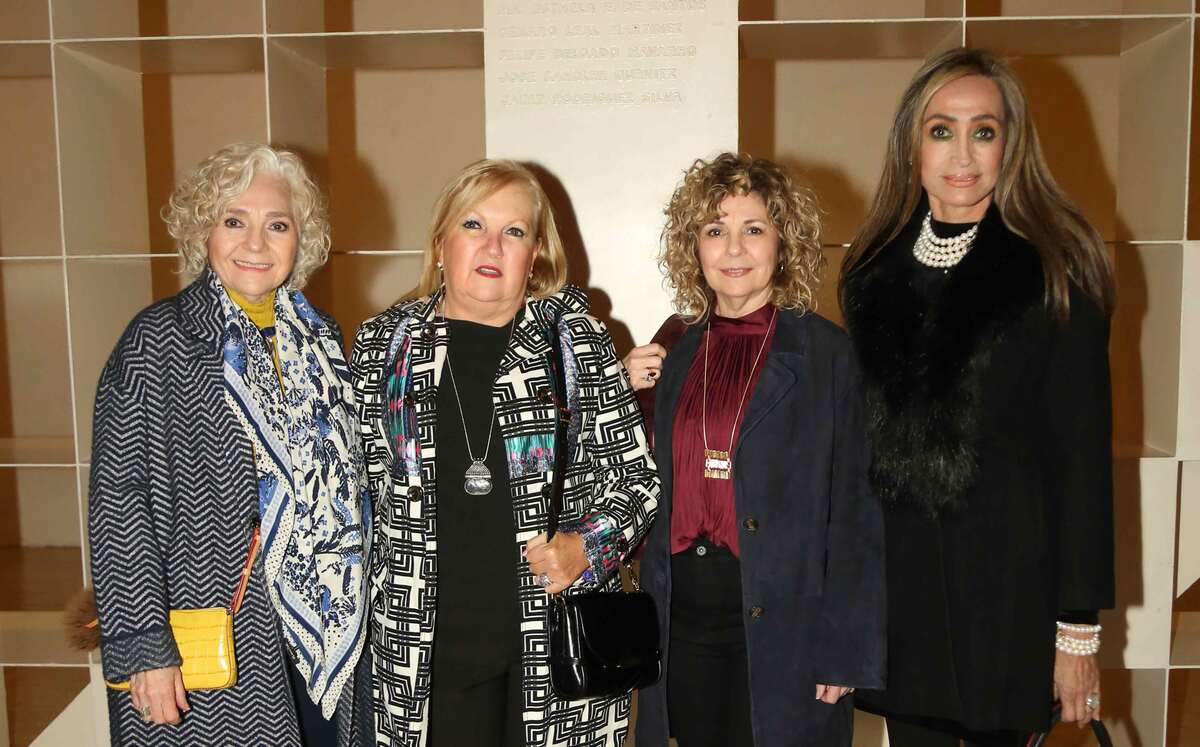 Yolanda Garza, Delia Salinas, Romelia Garza y Alexandra Castro