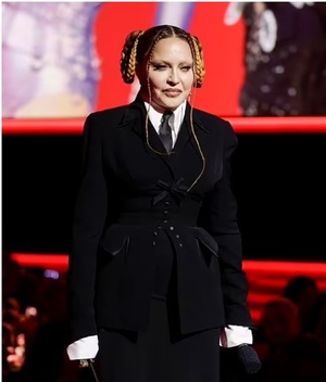 Madonna: ¿Qué le pasó a su rostro irreconocible en los Grammy 2023? (Foto: Getty Images)