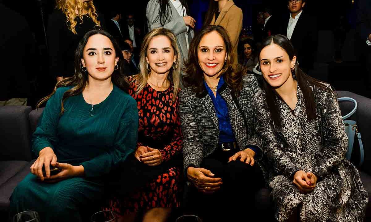 Mariana Ávila, María Teresa Fueyo, Regina Bernal y Priscila Villalobos