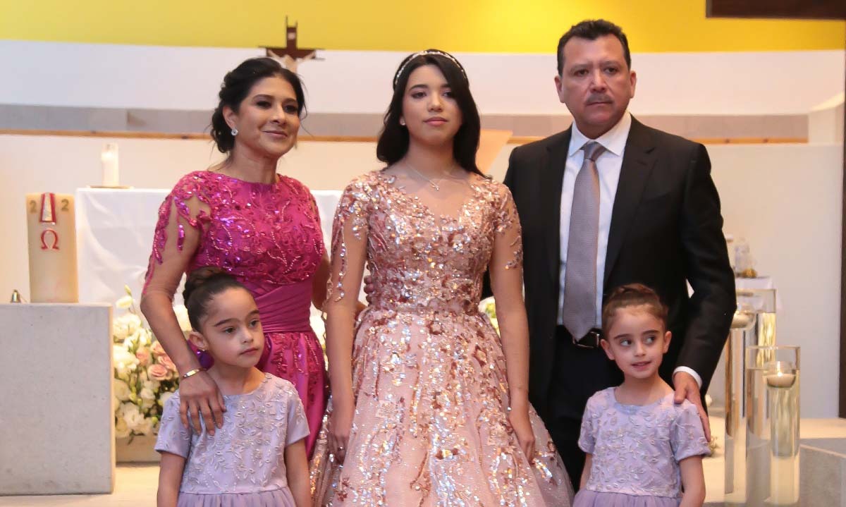 Sylvia Rico, Víctor Manuel Granados, Valentina Granados, Victoria Granados y Paulina Granados