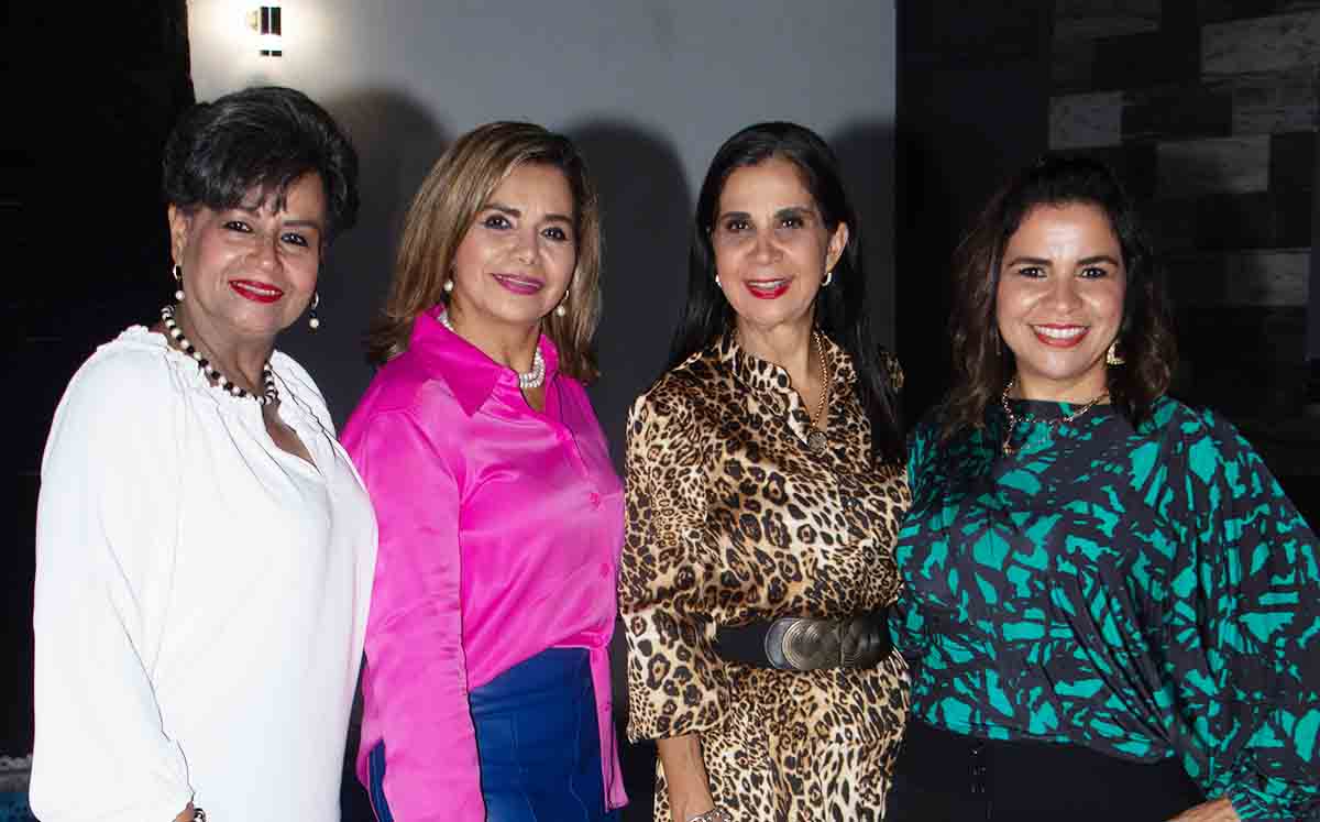 Rosa García, Myrna García, Paty García y Marlene García/ Fotos: Dennis Hernández