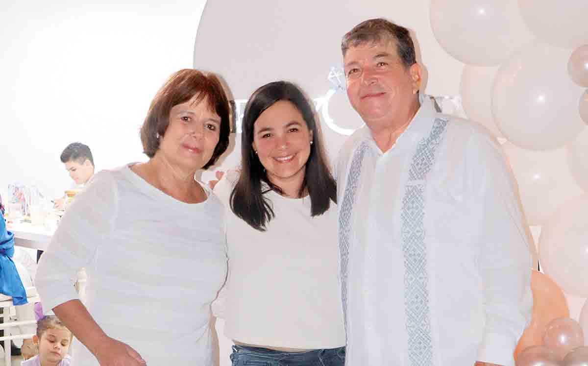 Marité de Aragón, Alejandra Aragón y Enrique Aragón / Fotos: Dennis Hernández