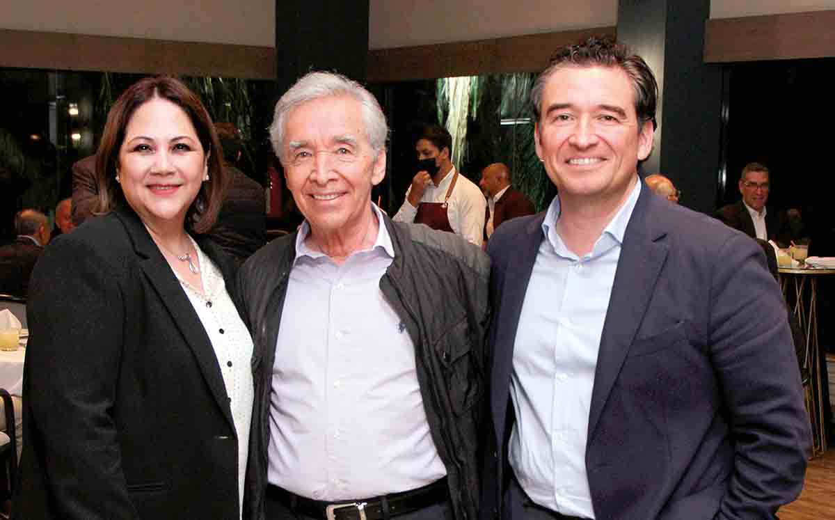 Mónica Obregón, José Palomares y Emanuel Palomares / Fotos: José Chang