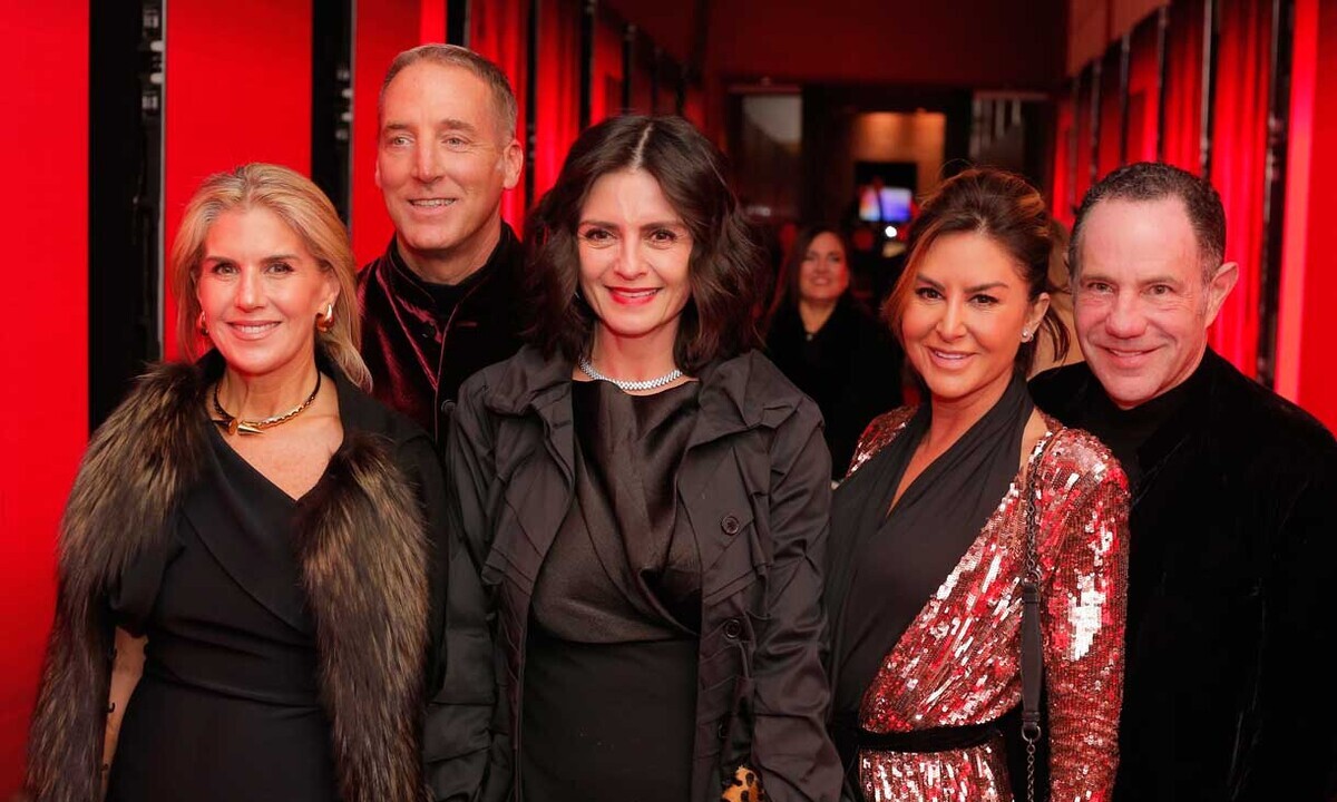 Lulú Creel, Alejandra Funtanel, Mauricio Lobeira y Mónica Quintero y Sergio Verger