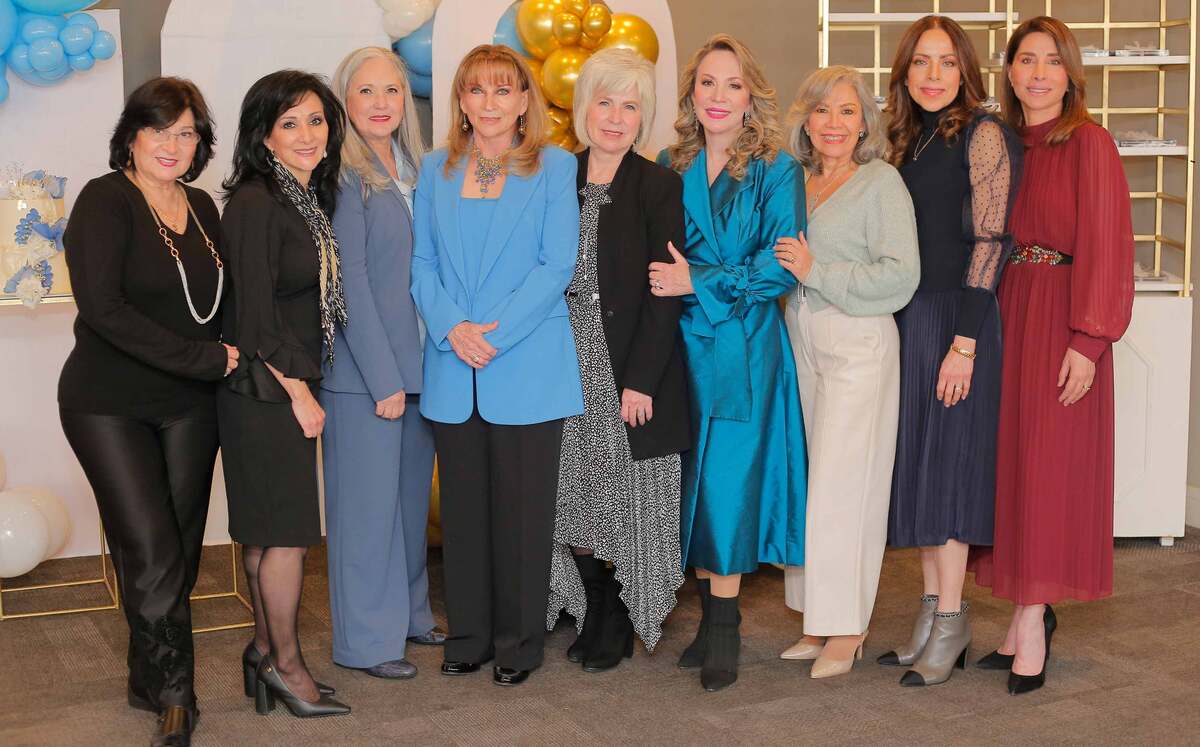 Marilú Cortés, Marcela Garza, Nora Baraona, Graciela García, Magaly Garza, Sonia Garza, Silvia Lobeira, Susana Domínguez y Martha Alanís
