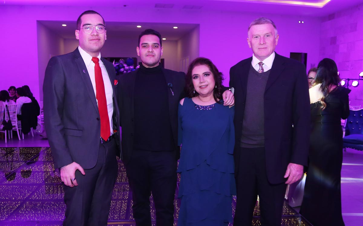 Eduardo, Marcial, Emilú y Marcial