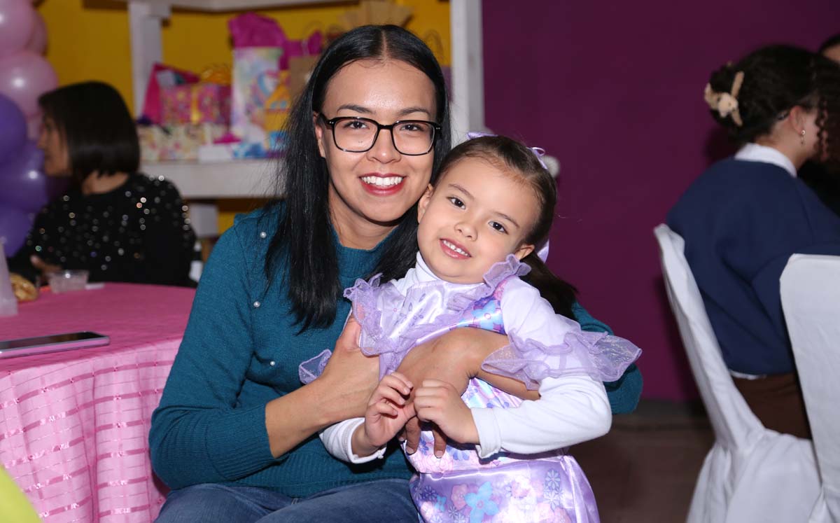 Eva y Lucía