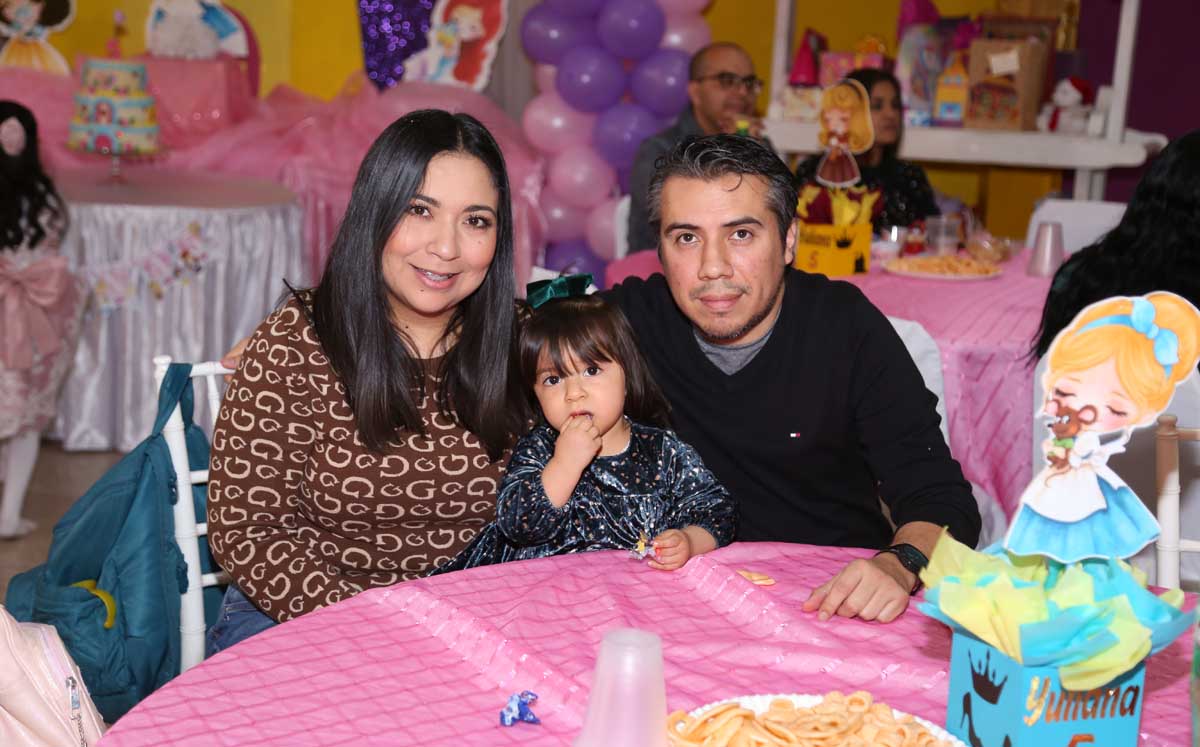 Patricia, Vera y Francisco