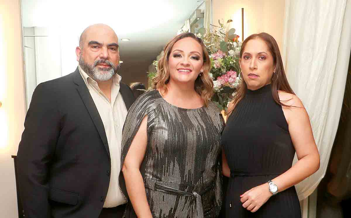 Edgar Paredes, Fernanda Pontones y Laura del Pozo/ Fotos: Dennis Hernández