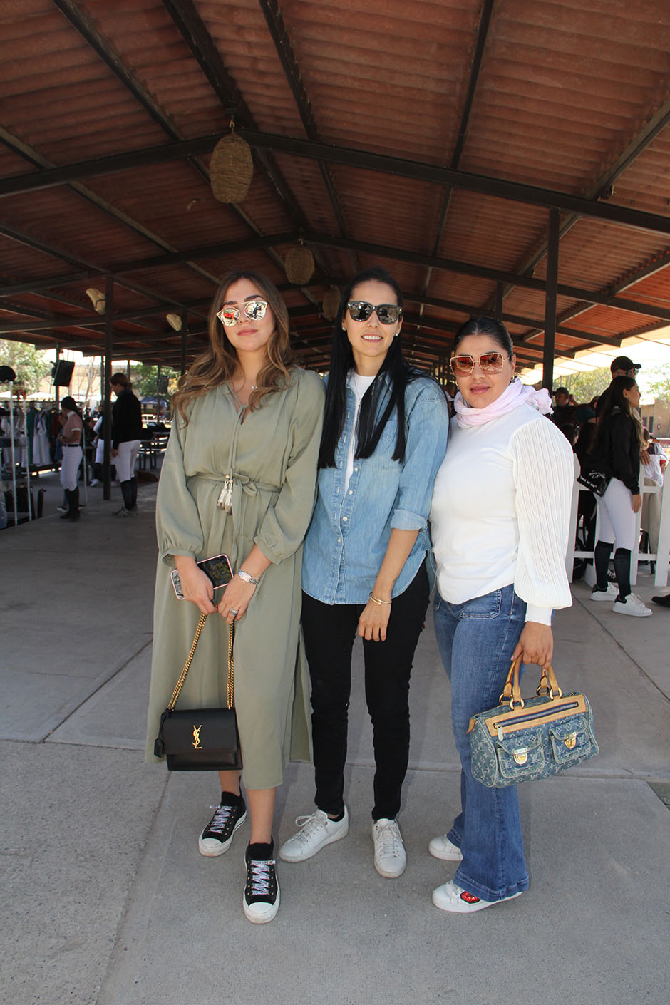 Athziry Goche, Maricarmen Herrera y Brenda Herrera