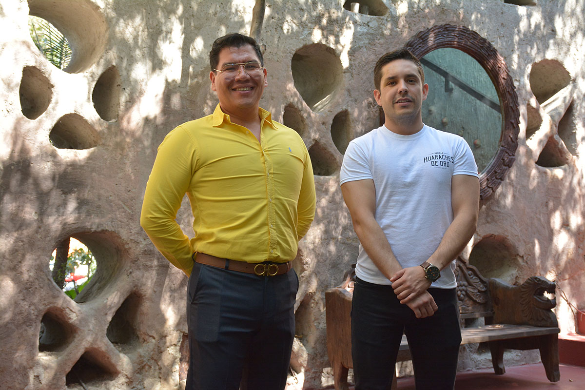 01 Emmanule Cuenca  y Luis Aguilar