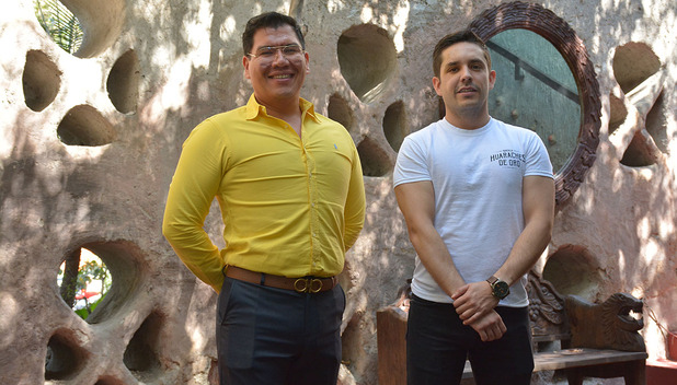 01 Emmanule Cuenca  y Luis Aguilar