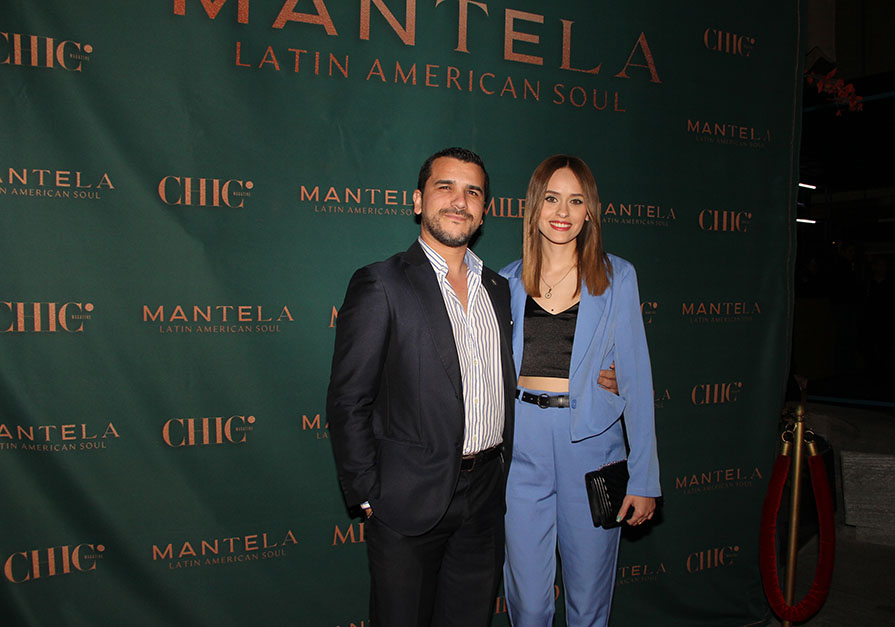 Erik Saracho y Paola Martínez.