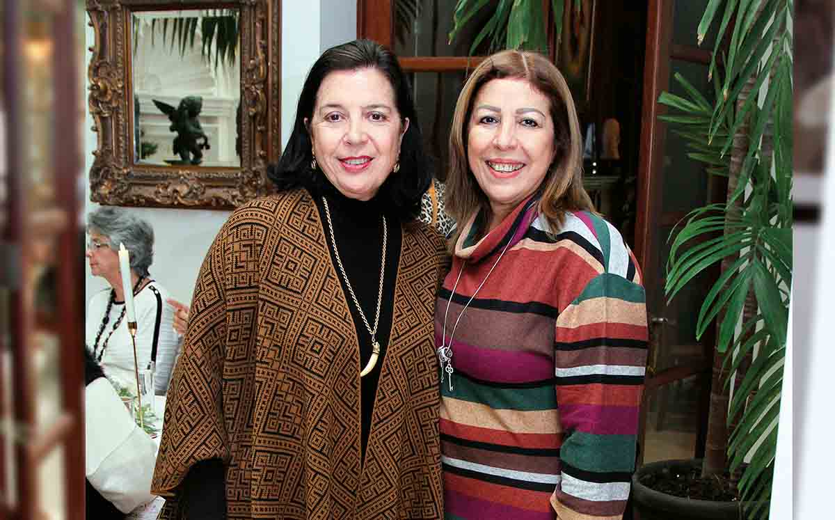 Elvia Holguera y Pinina Altamirano / Foto: José Chang