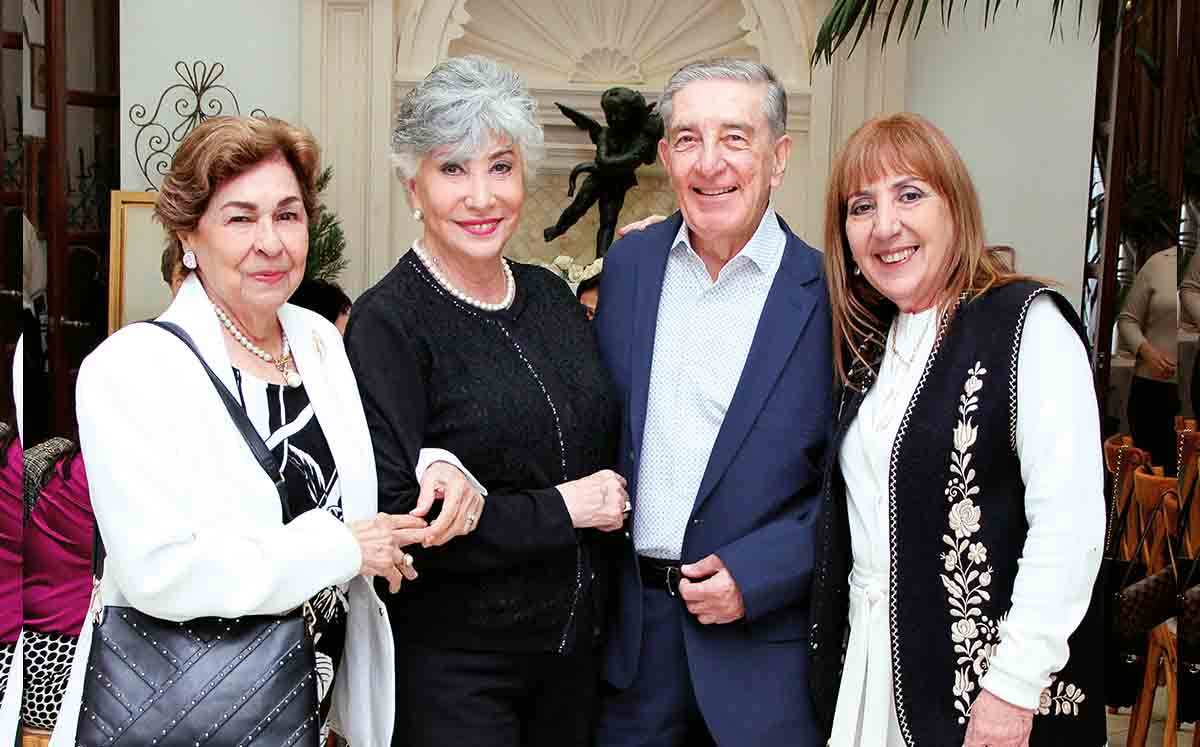 Deyanira López, Carmen Amigot, Miguel Ángel Ortiz y Maricarmen Castro / Foto: José Chang