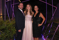 01 Gilberto González, Majo González y Fabiola Azpeitia