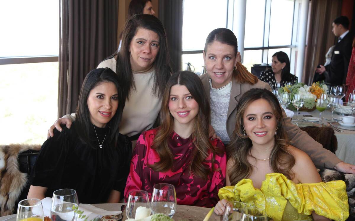 Heidy Rueckert, Marina Zubiría, Nayvi Sosa, Cristy Monfort y Annie de Hoyos