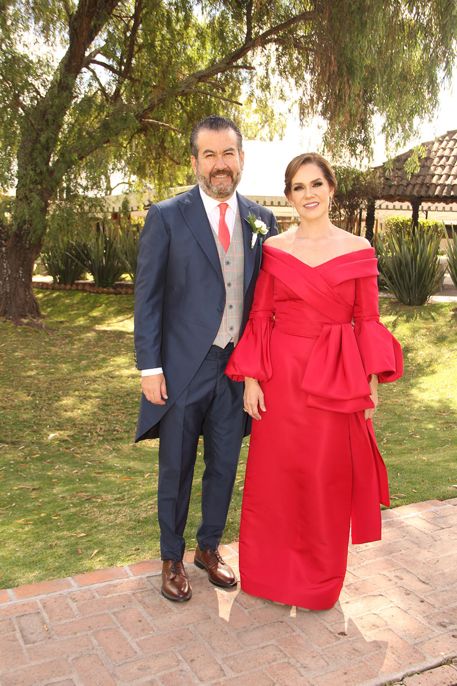 Papás del novio. Omar Ortíz y Silvia Soto
