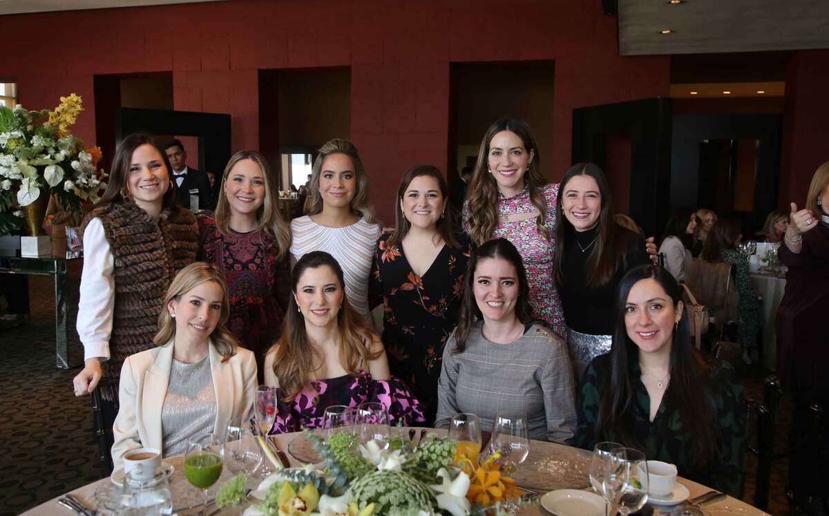 Paulina Elosúa, Raquel Elosúa, María Alejandra de Hoyos, Andrea Elosúa, Yolis Sierra, Ana Lucía Sáenz, Jéssica Rodríguez de González, Giselle Elizondo