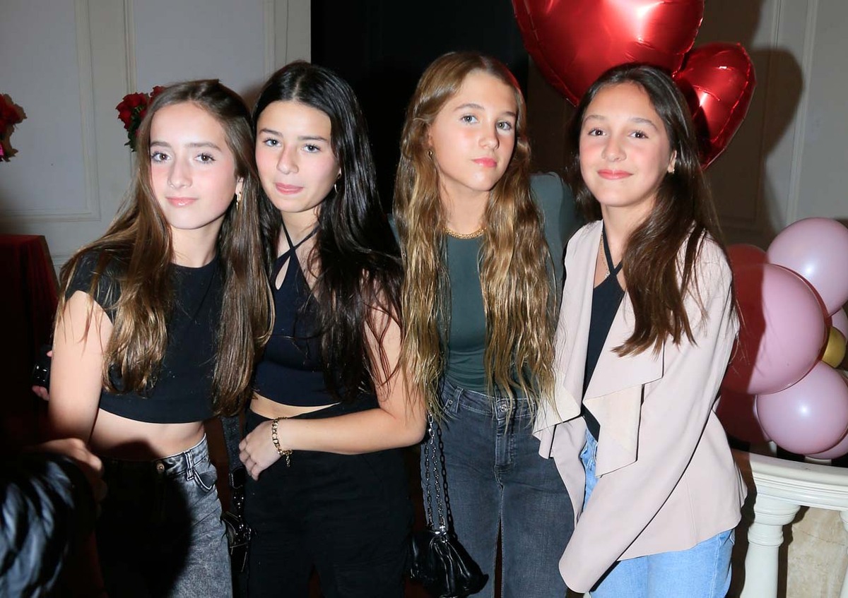 Roberta Vivianco, Daniela Barrera, Mia González y Claudia Berchelman