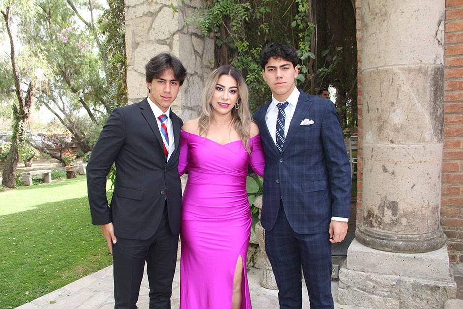 Rodrigo Soto, Cristina Soto y Santiago Soto