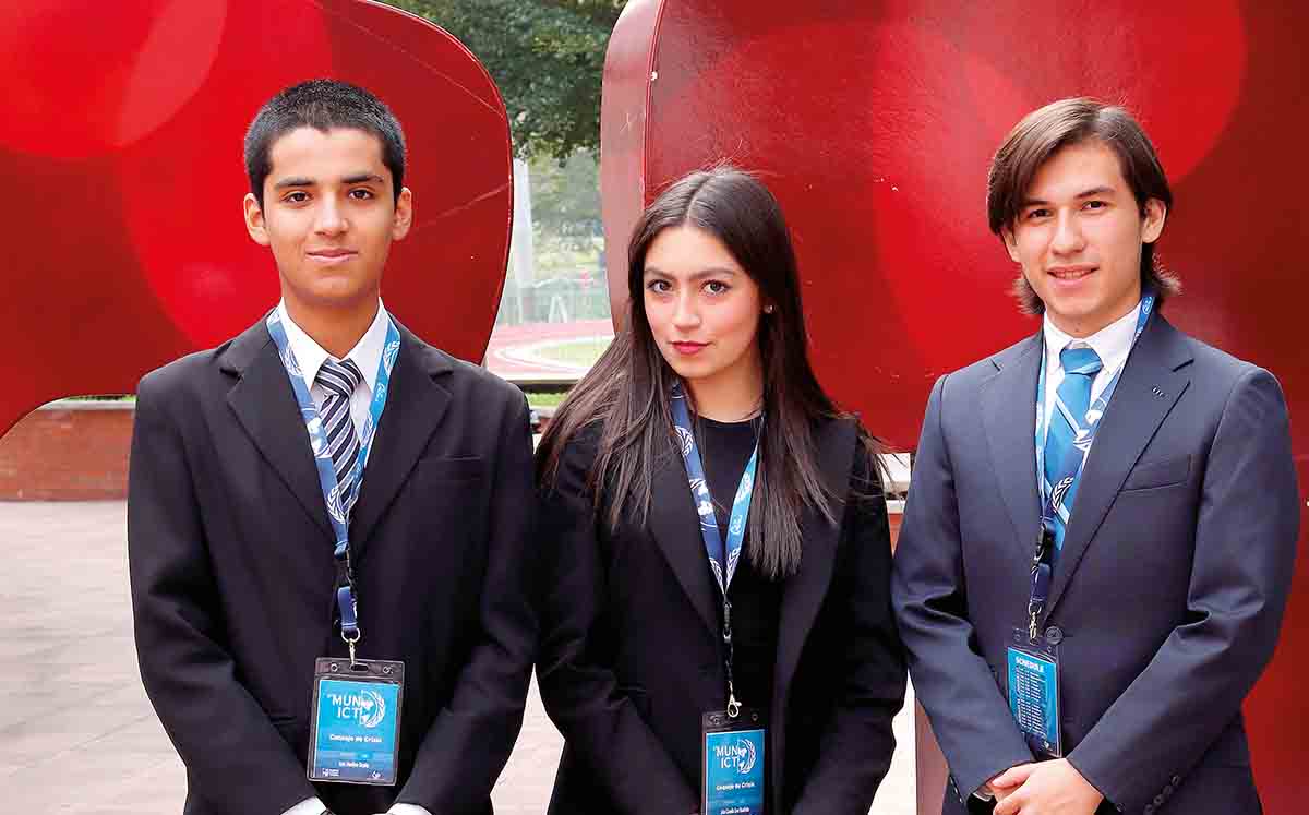 Anri Medina, Ana Camila Lee y Ángel Santiago Treviño / Fotos: Dennis Hernández