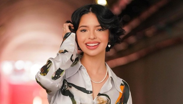 Ángela Aguilar convive con la realeza española en vestido mexicano (Instagram)
