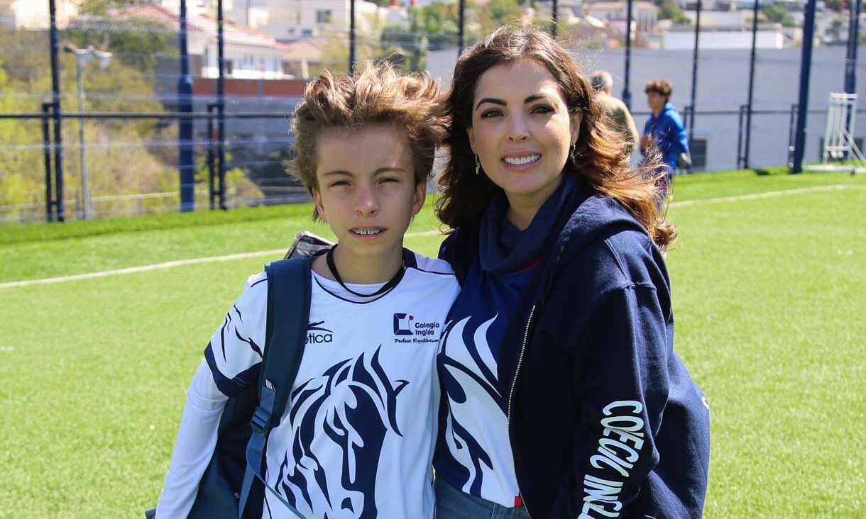 Adolfo Salazar y Samantha Campos