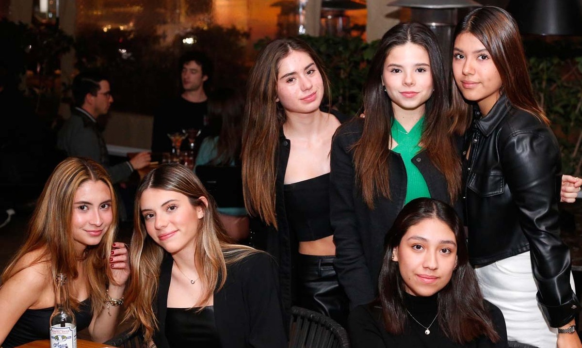 Dina del Villar, Regina Acutia, Vania Rangel, Evelyn Quemi, Camila Gámez y Andrea Hinter