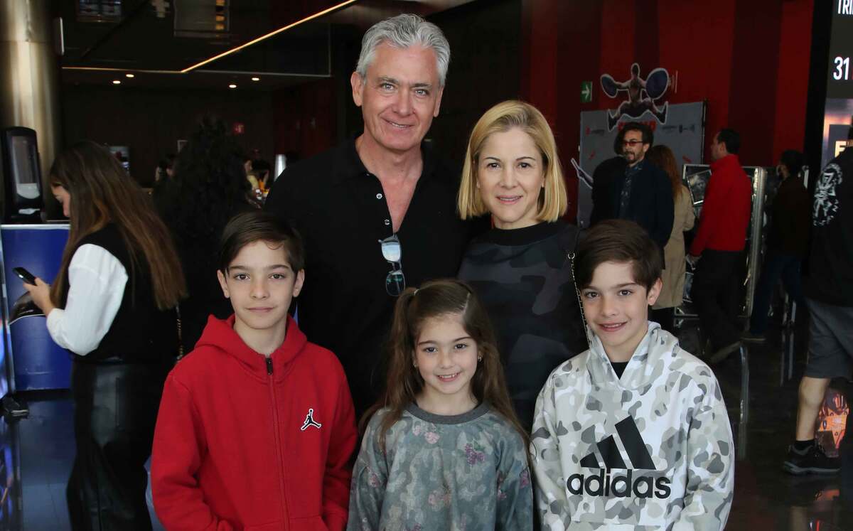 Eduardo Gutiérrez, Loreto Villarreal, Matias Gutiérrez, Loreto Gutiérrez y Joaquín Gutiérrez