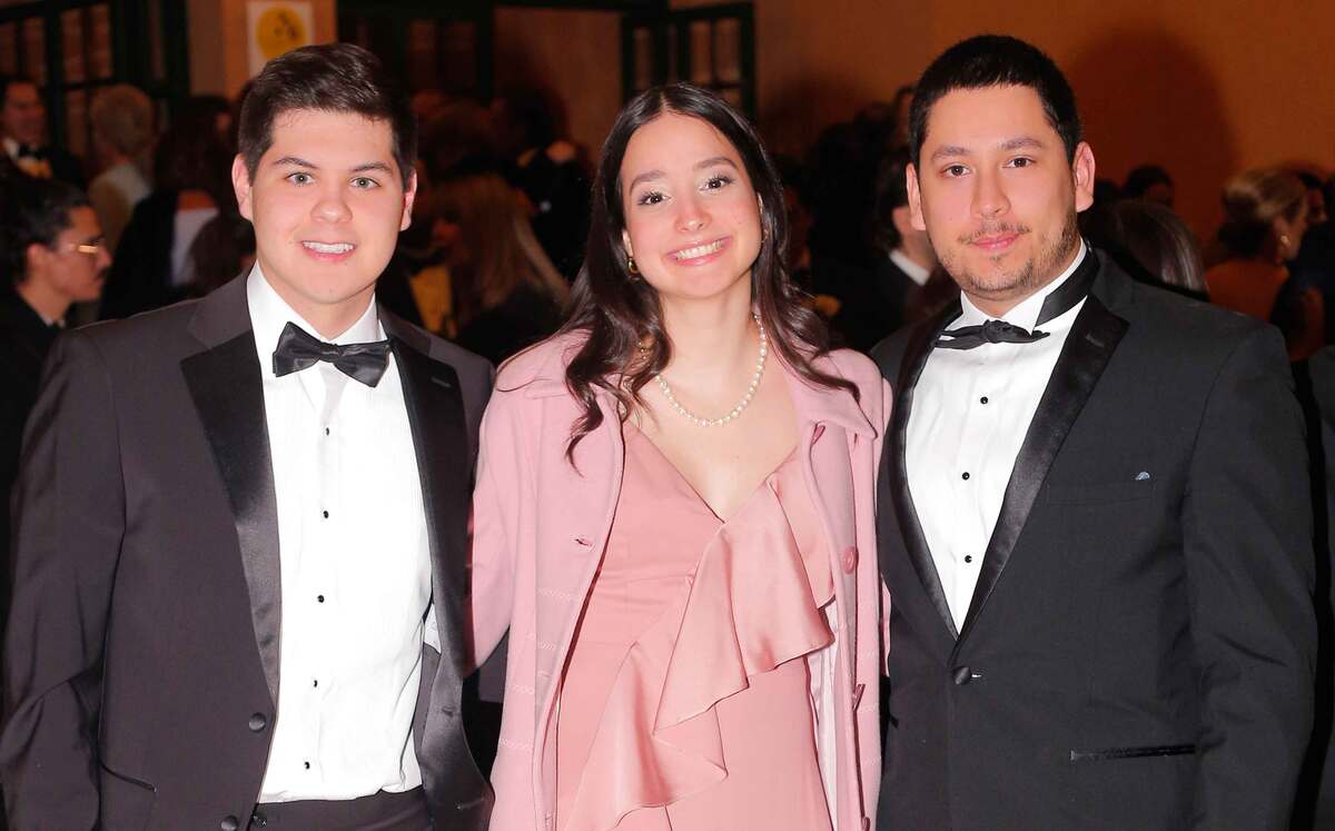 Esteban Martínez, Isabel Martínez y Alejandro Villegas