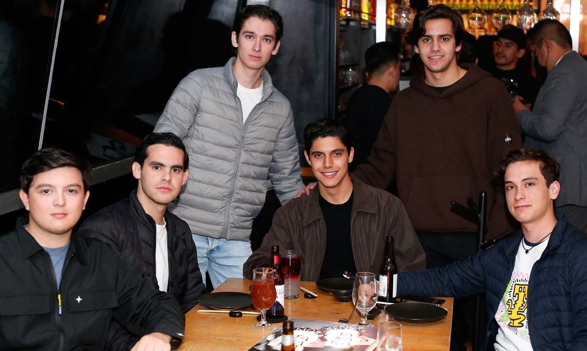 Gerardo Ervas, Rubén Piñeyro, José Mario Ruiz, Bernardo Barrenechea, Pablo Hernández y Santiago Román