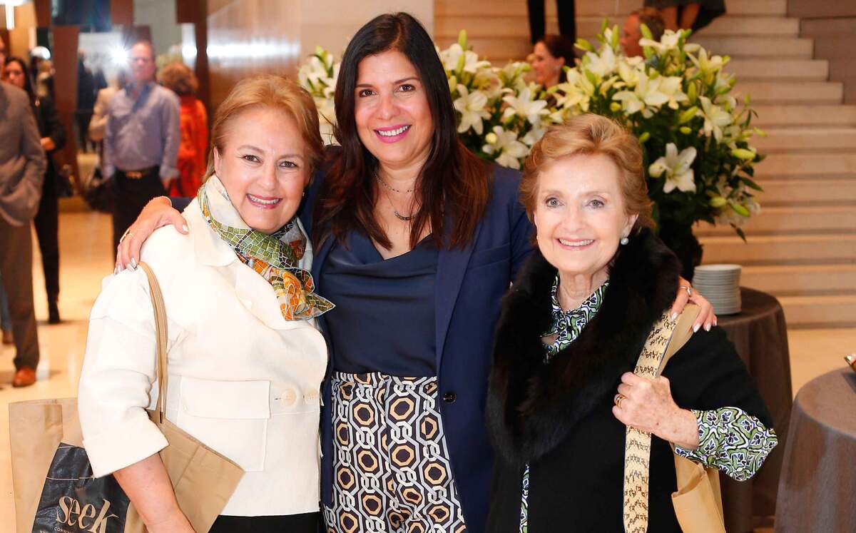 Lorenza del Valle, Lorenia Canavati e Irene del Valle