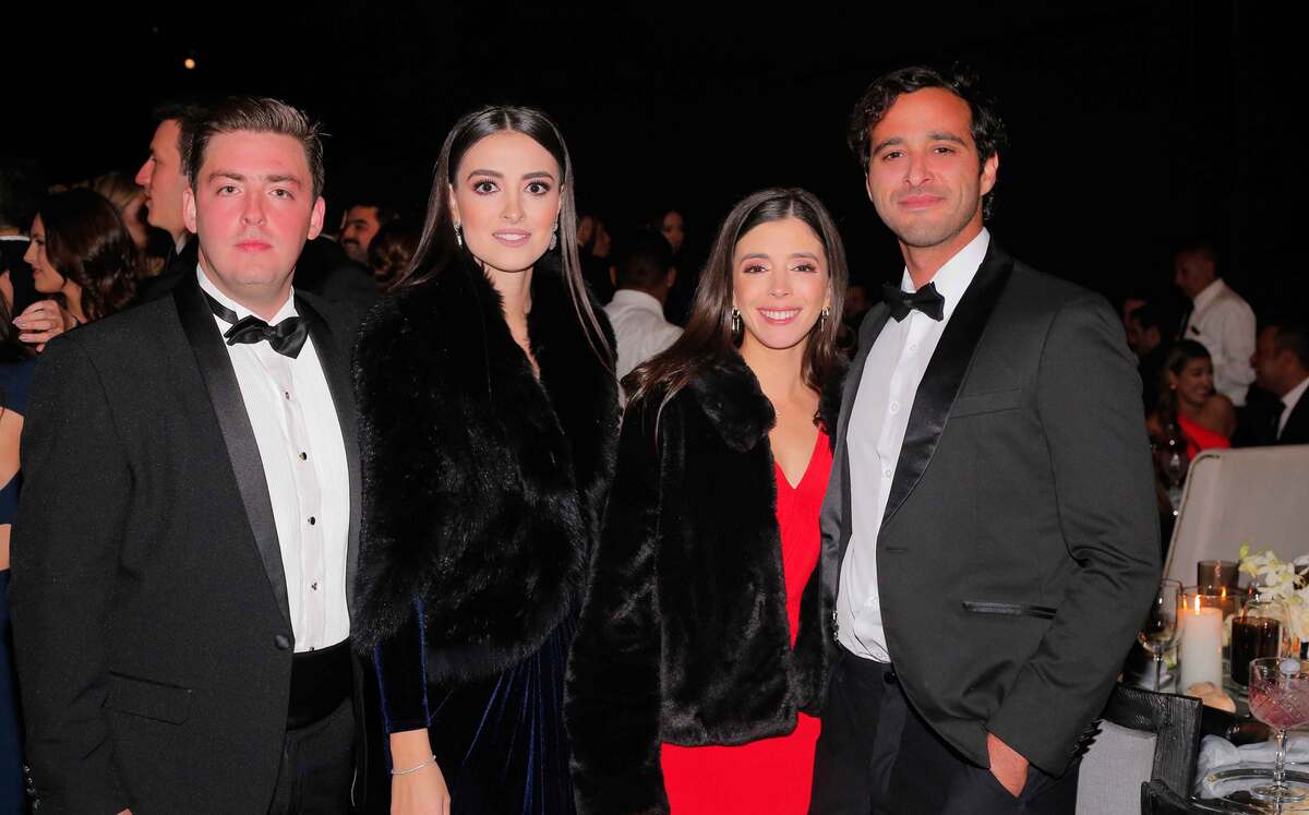 Salvador González, Jackie Garza, Arantxa Chapa y Elías Andonie