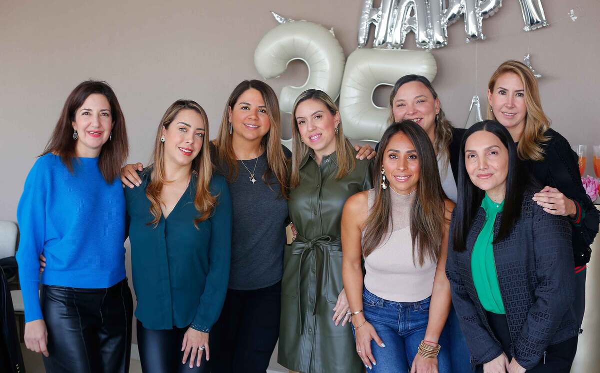 Zureya Farah, Claudia Tovar, Paty Carmona, Marcela Martínez, Paty Martínez, Yunuen Rodríguez, Ana Yancy Garza, Lulú Montemayor y Brenda Pérez