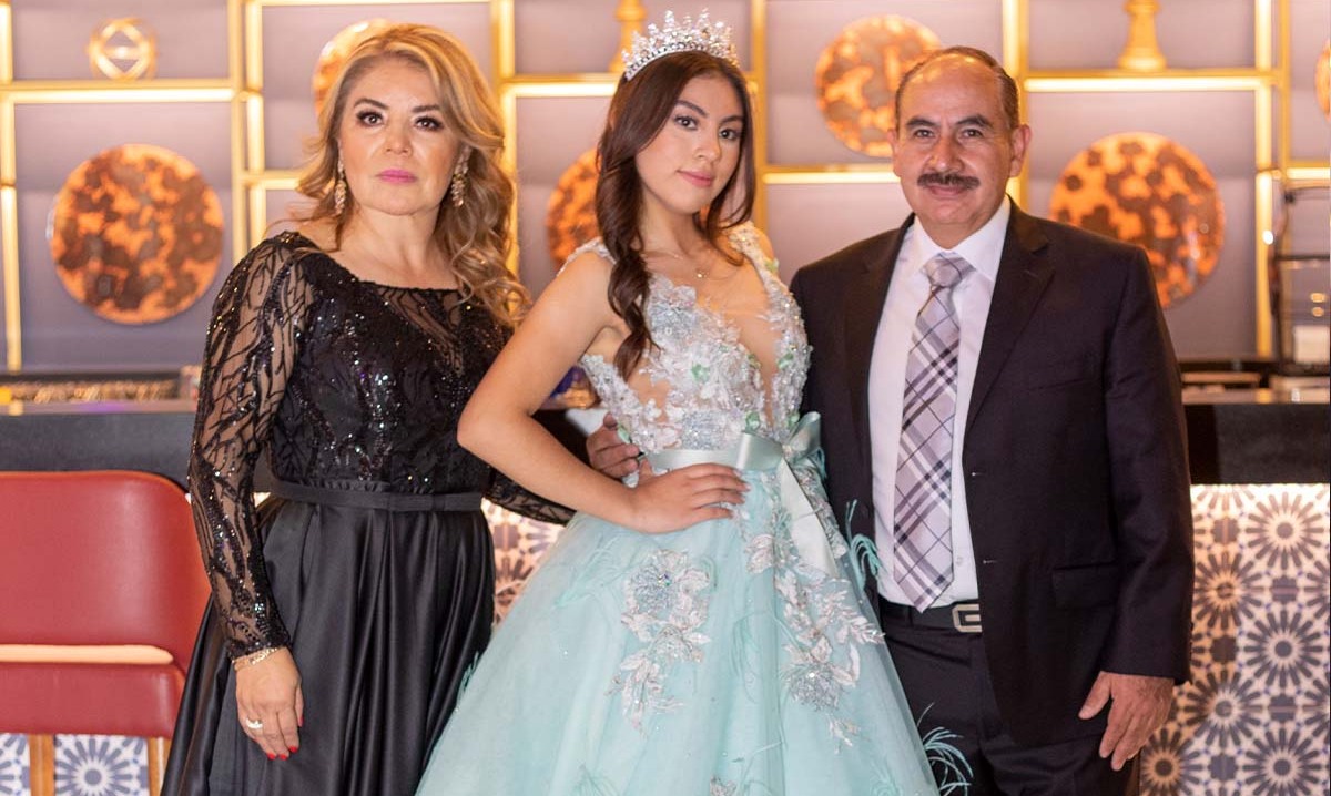 Marina Barrera, Renata Orozco y Jorge Orozco