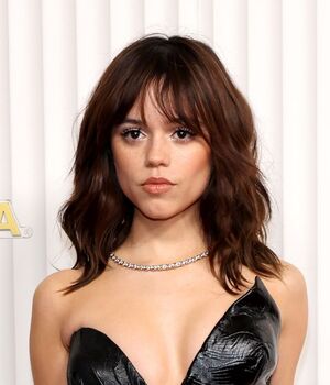 Jenna Ortega se inspira en Merlina para los SAG Awards 2023 (Foto: Getty Images)