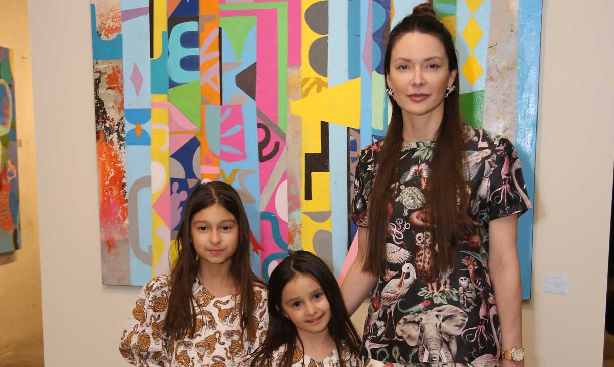 Zoe Saldívar, Nicole Saldívar y Brenda Martínez de Saldívar