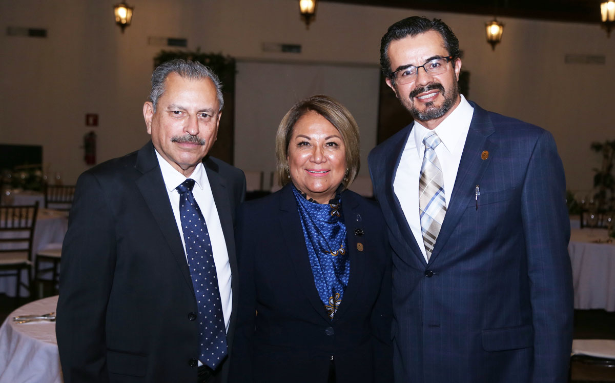 Gustavo, Patricia y Armando