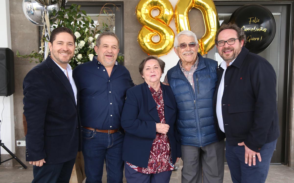 Pedro, Javier, Laura, Javier y Nacho