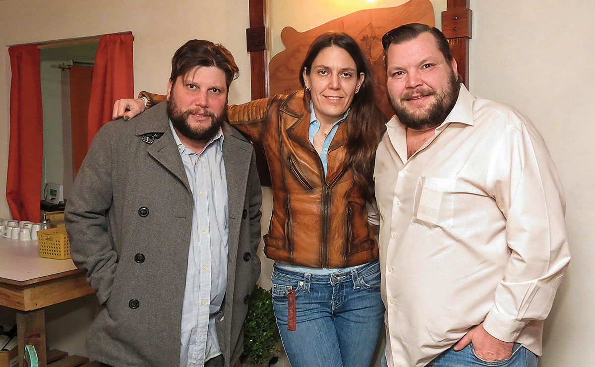 Alejandro Beches, Carmen Beches y Carlos beches