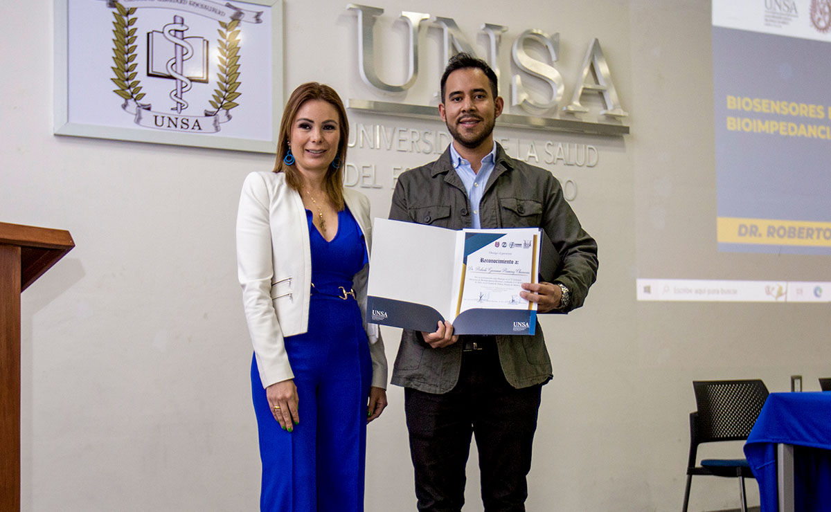 Karla Cortés y Roberto Ramírez