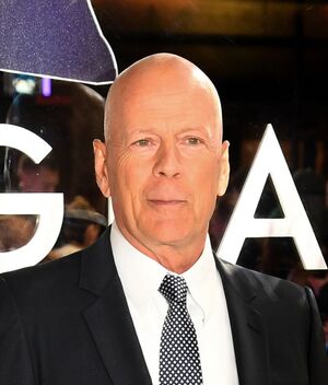 Bruce Willis es acosado por paparazzis tras diagnóstico de demencia (Getty)