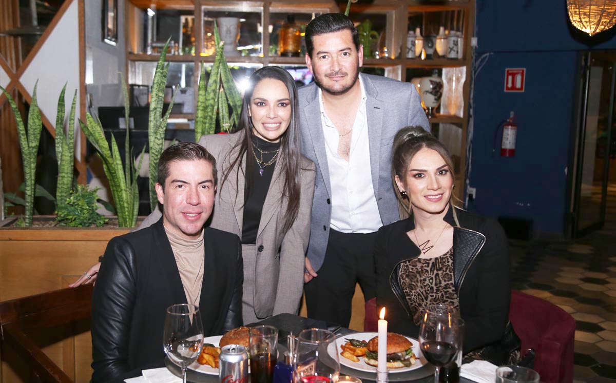 Carol, Horacio, Alejandro y Tony