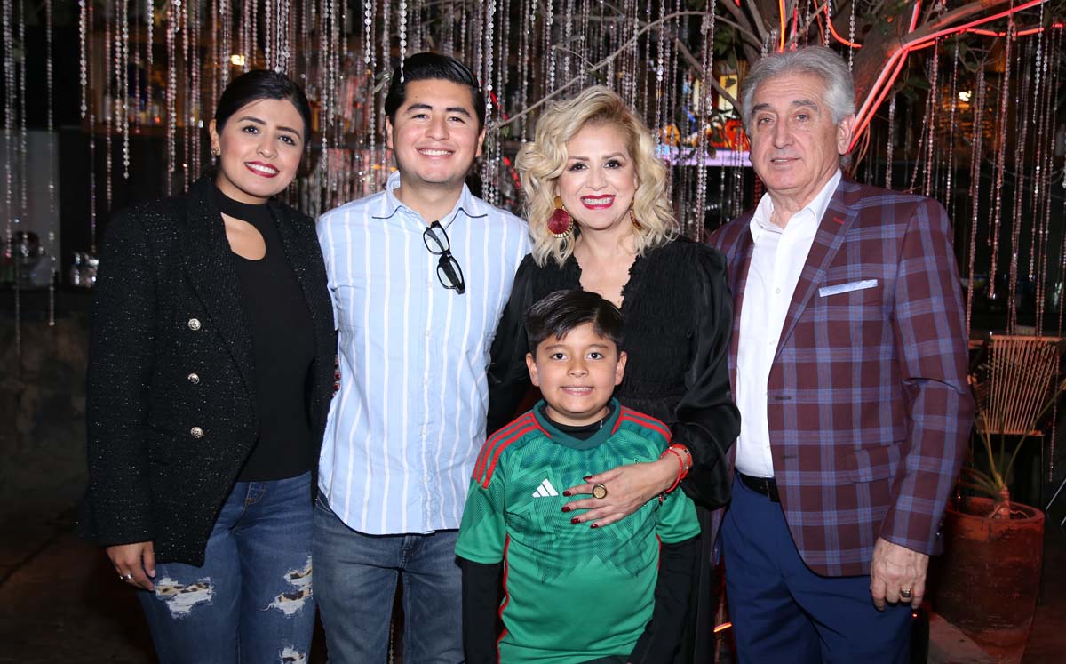 Karem, Orlando, Matías, Vero y Peter