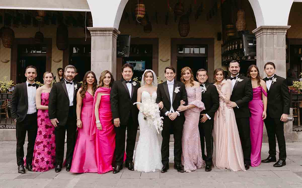 Anakaren Ramírez e Isaac de la Cruz junto a su familia / Fotos: Cortesía
