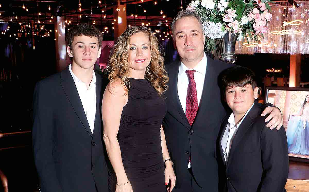Alejandro Lacavex, Marilú Ceja, Eduardo Lacavex y Diego Lacavex / Fotos: Dennis Hernández