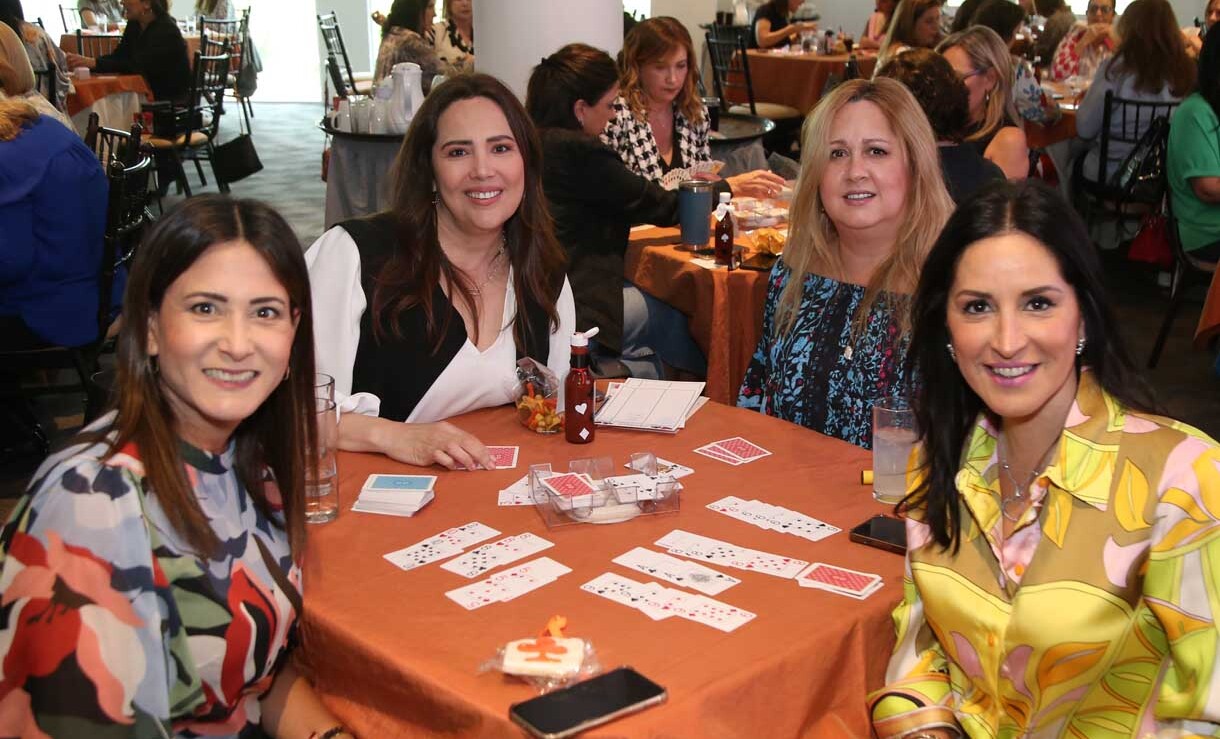 Laura Villalobos, Maribel Villarreal, María Elena Villarreal y Claudia Rodríguez